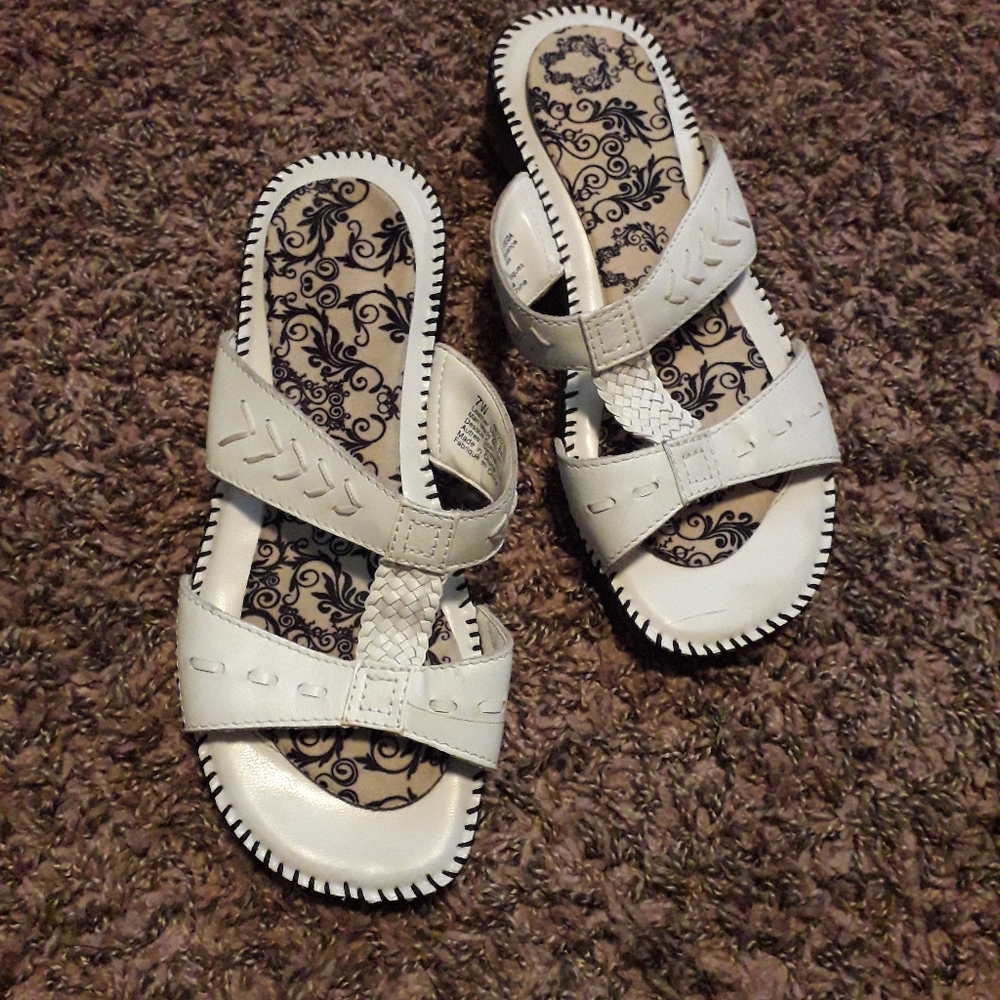 Dr. Scholl's White Leather Sandals